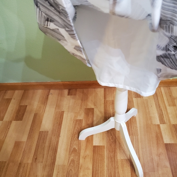 G2000 black and white dress. Size 32. Sleeveless. - Picture 4 of 9